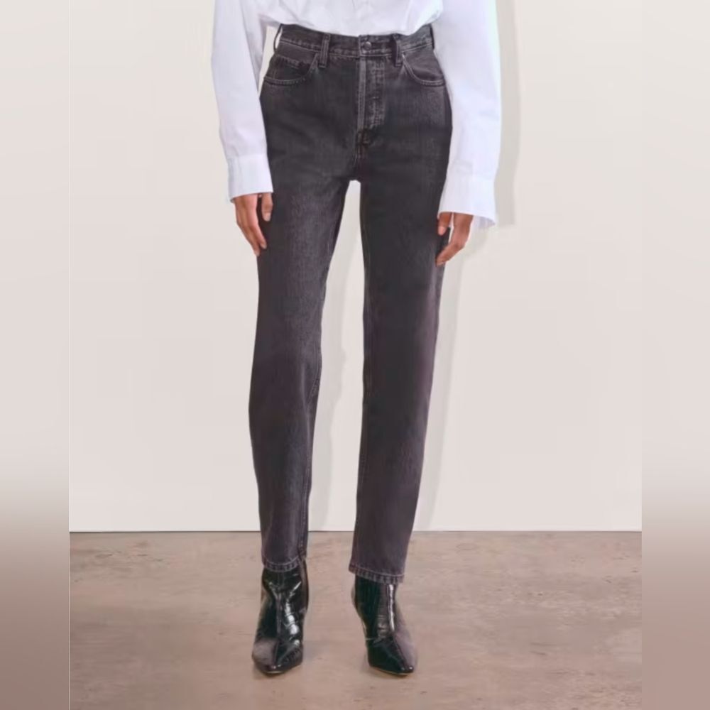 Everlane/90s Cheeky Jeans Sz 24